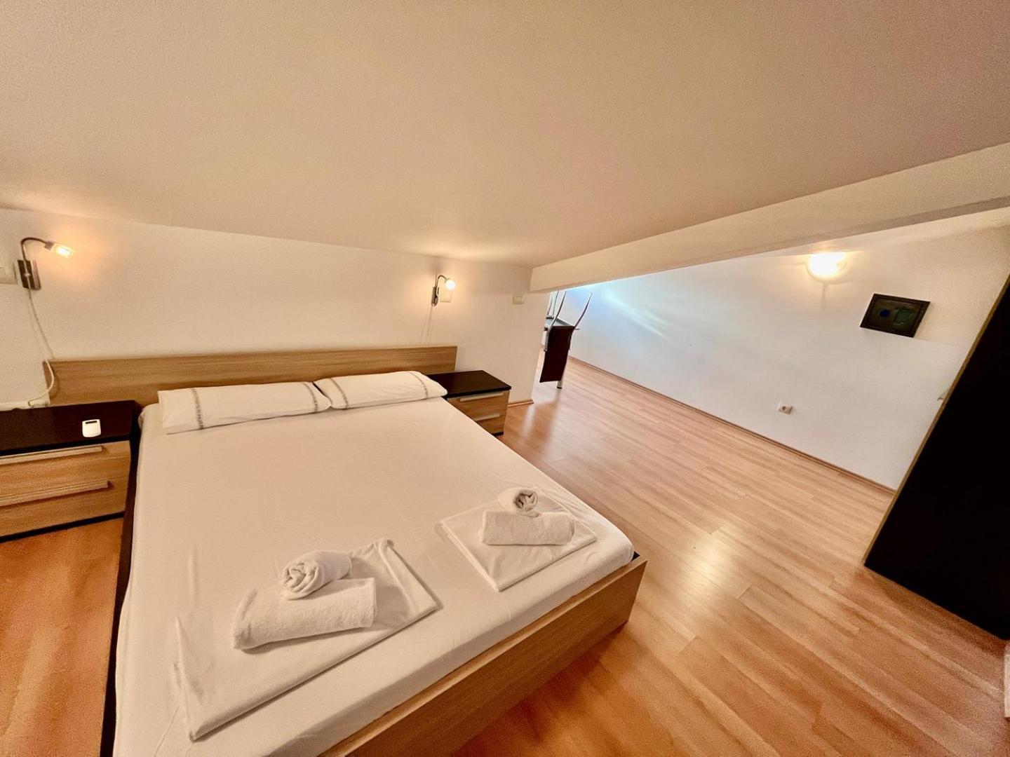 Fineda Grande Apartments 波雷奇 外观 照片