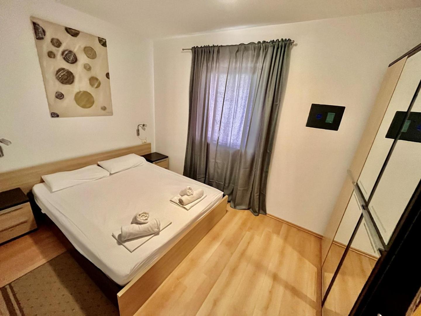 Fineda Grande Apartments 波雷奇 外观 照片